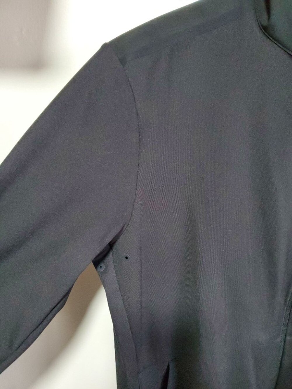 THEORY Rolenn Plinth Performance Technical Full-Zip Jacket Blk Medium Soft Shell - Picture 4 of 14